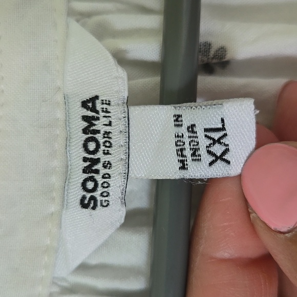 Sonoma White Tank Size XXL - Picture 5 of 7